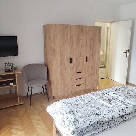 Appartement Stonewood Dalmacija à Primošten Extérieur photo