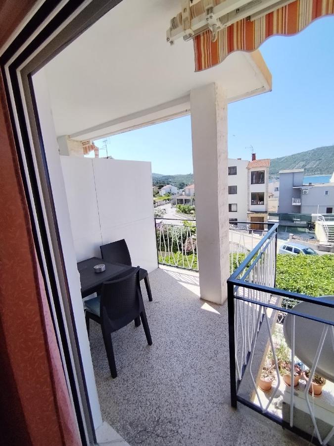 Appartement Stonewood Dalmacija à Primošten Extérieur photo