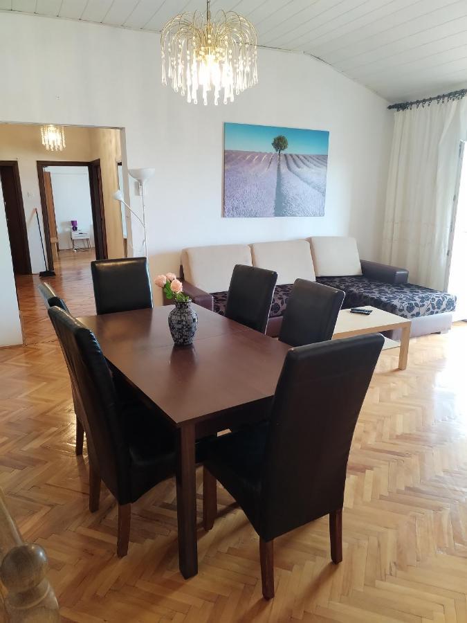 Appartement Stonewood Dalmacija à Primošten Extérieur photo