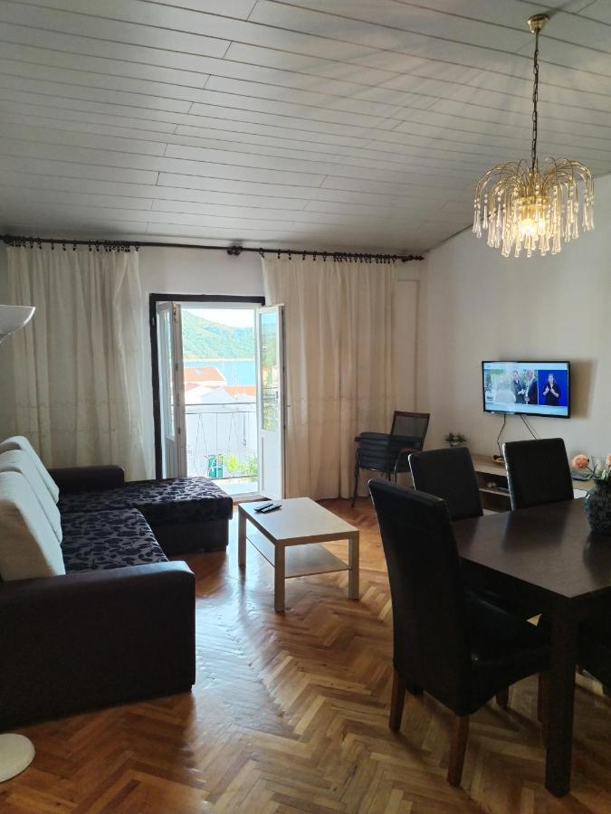Appartement Stonewood Dalmacija à Primošten Extérieur photo